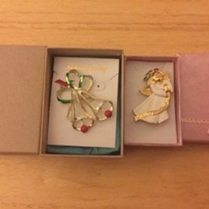Christmas Brooches/2 Pins